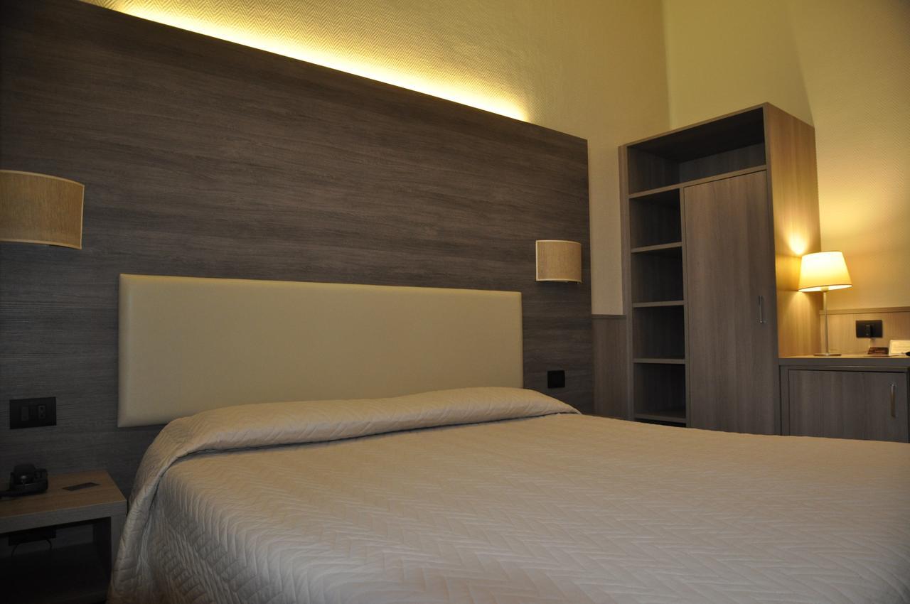 Hotel Est Piombino Dış mekan fotoğraf