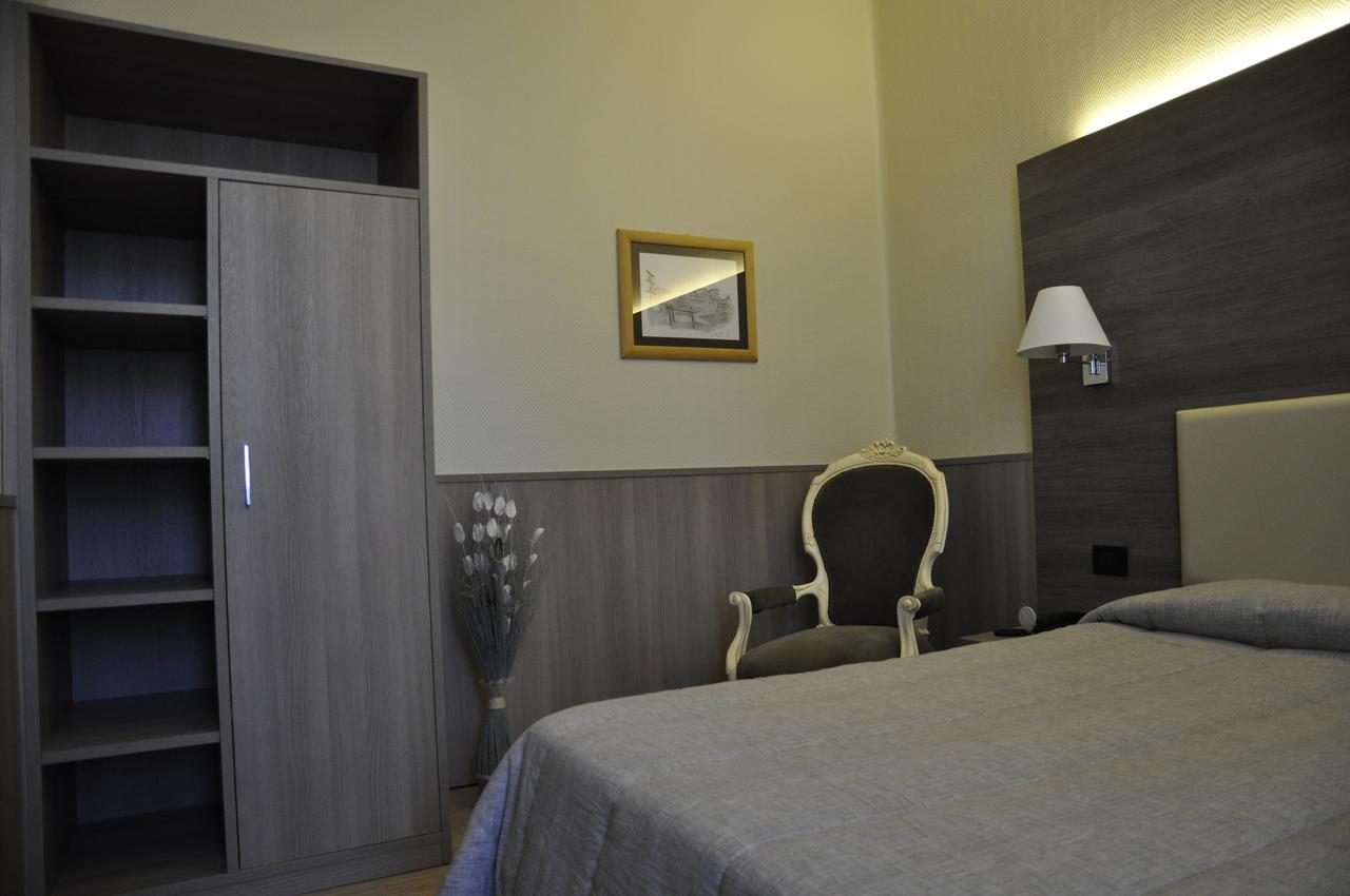 Hotel Est Piombino Dış mekan fotoğraf