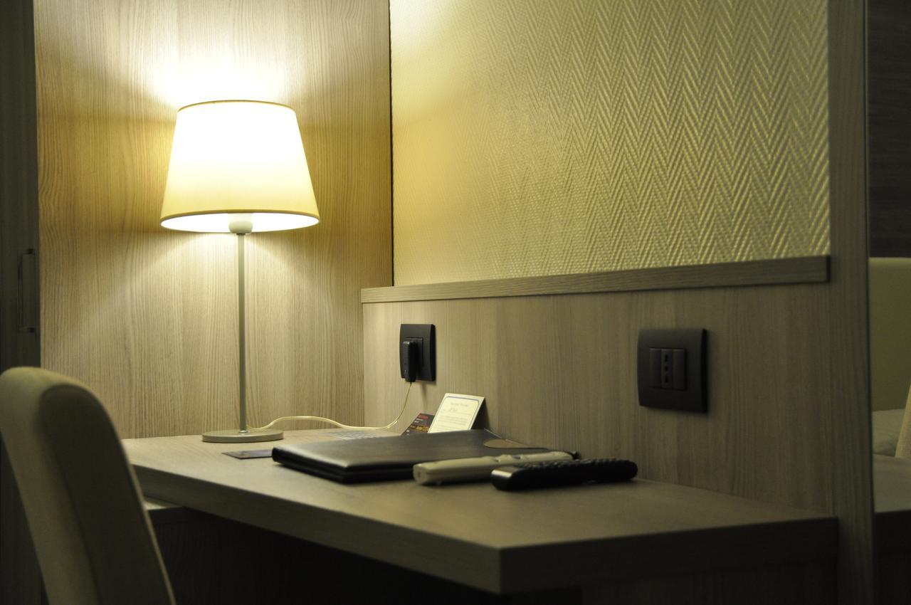 Hotel Est Piombino Dış mekan fotoğraf