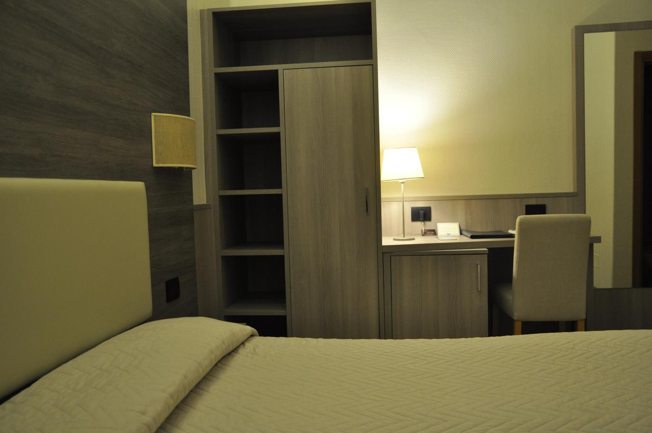 Hotel Est Piombino Dış mekan fotoğraf