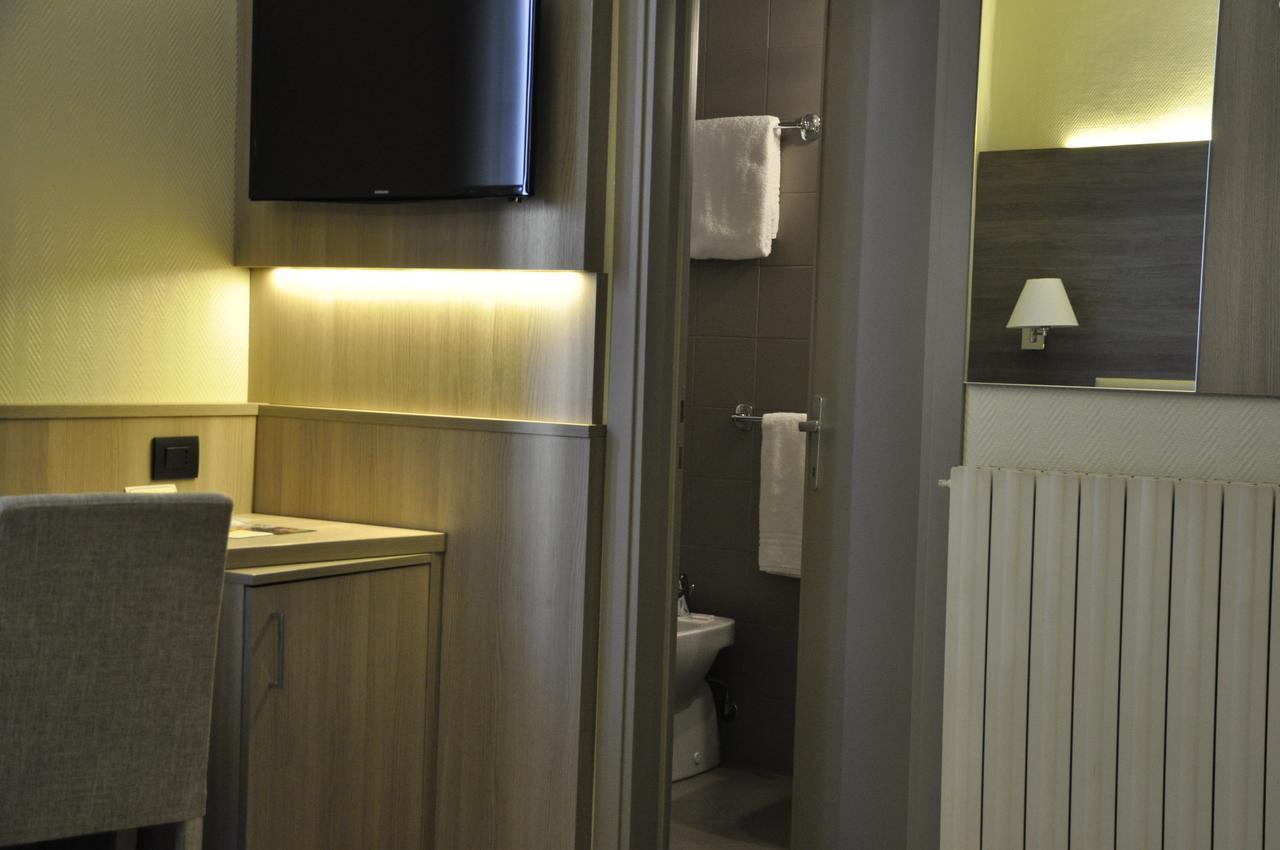 Hotel Est Piombino Dış mekan fotoğraf